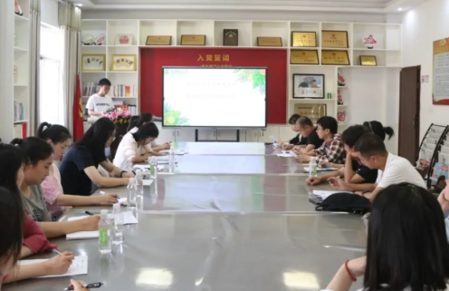 【卓越團隊】繩彩飛揚綻活力 跨校共研傳薪火——我校體育組開展校本研修活動